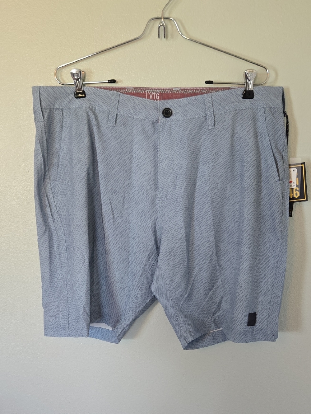 Vintage 1946 | NWT Lightweight Performance Blue Print 9" Golf Short Size 38